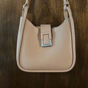 Elegant Cream Shoulder Bag